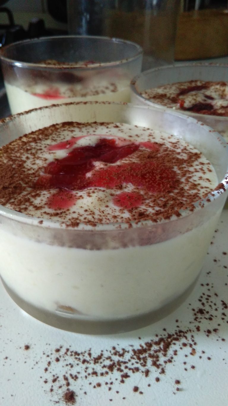 Cheesecake nel bicchiere