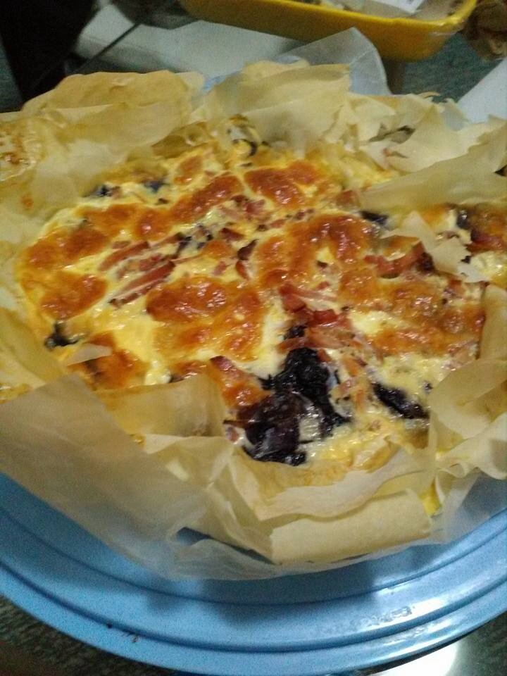 Torta di pasta Phillo con speck radicchio e scamorza