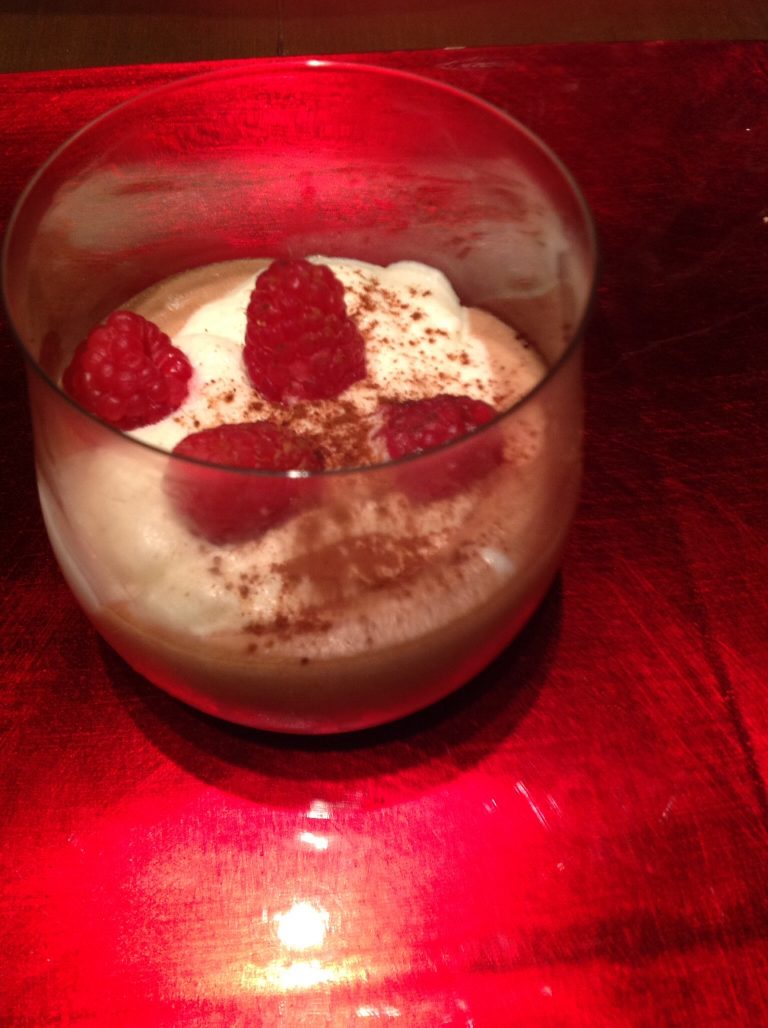 Double mousse con lamponi