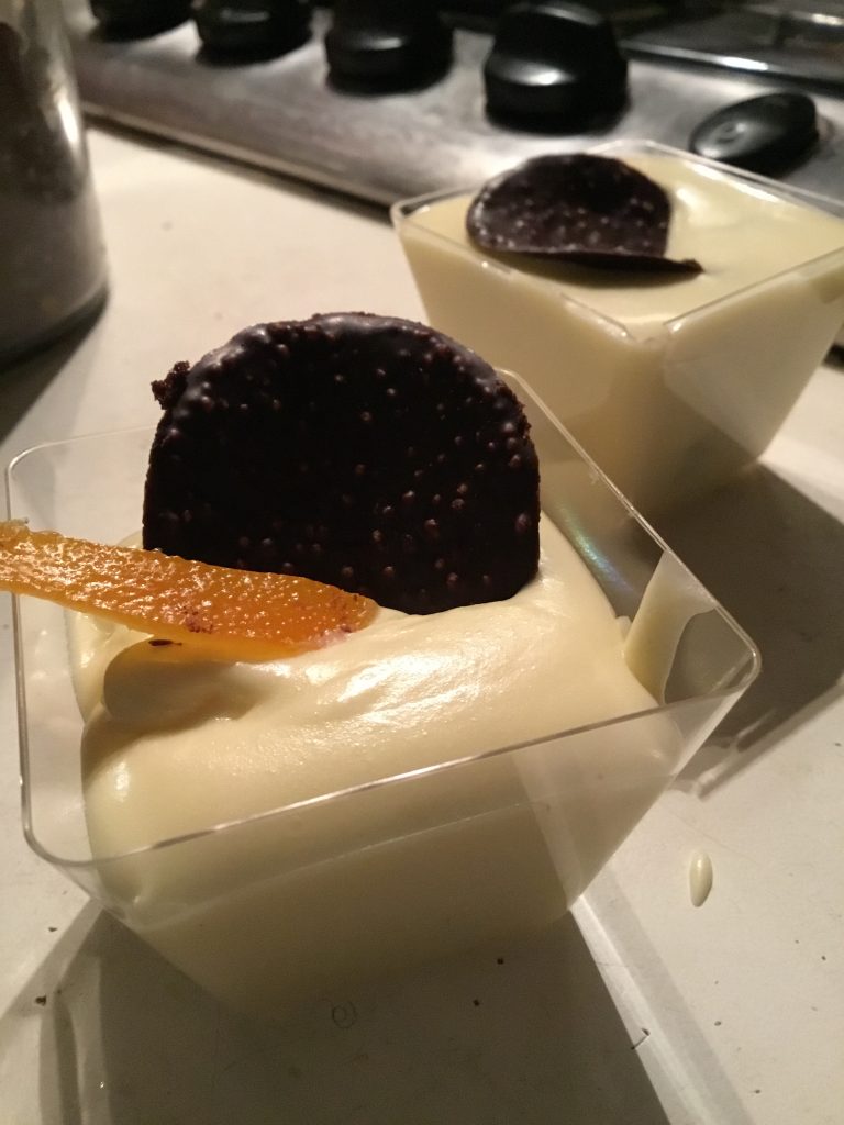 Mousse di cioccolato bianco al frutto della passione