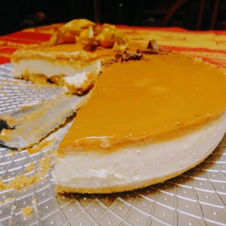 Cheesecake con caramello salato